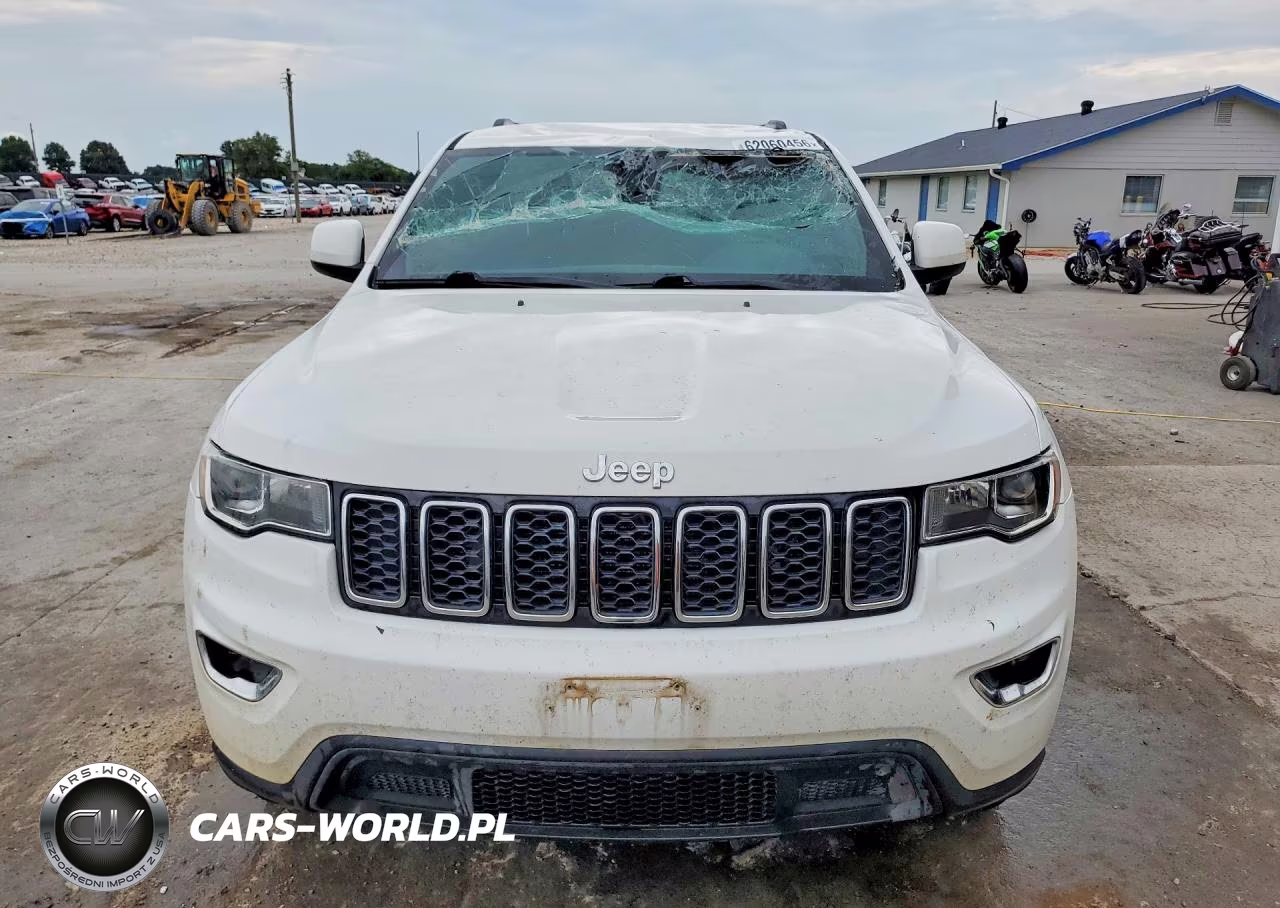 2017 Jeep Grand Cherokee Laredo VIN:1C4RJFAG4HC947488 - 5