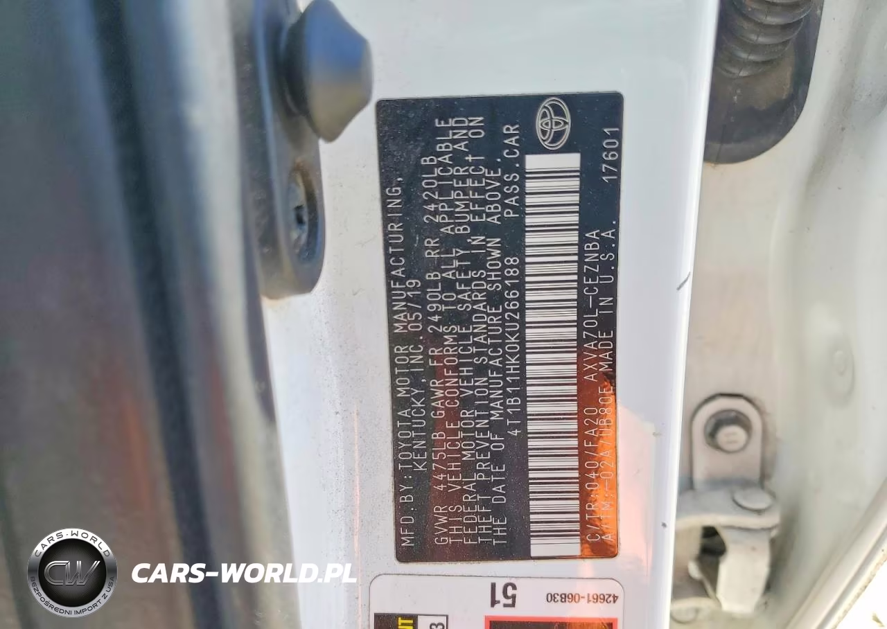 2019 Toyota Camry Le VIN:4T1B11HK0KU266188 - 12