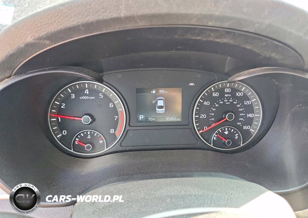 2019 Kia Optima Lx VIN:5XXGT4L39KG312600 - 9