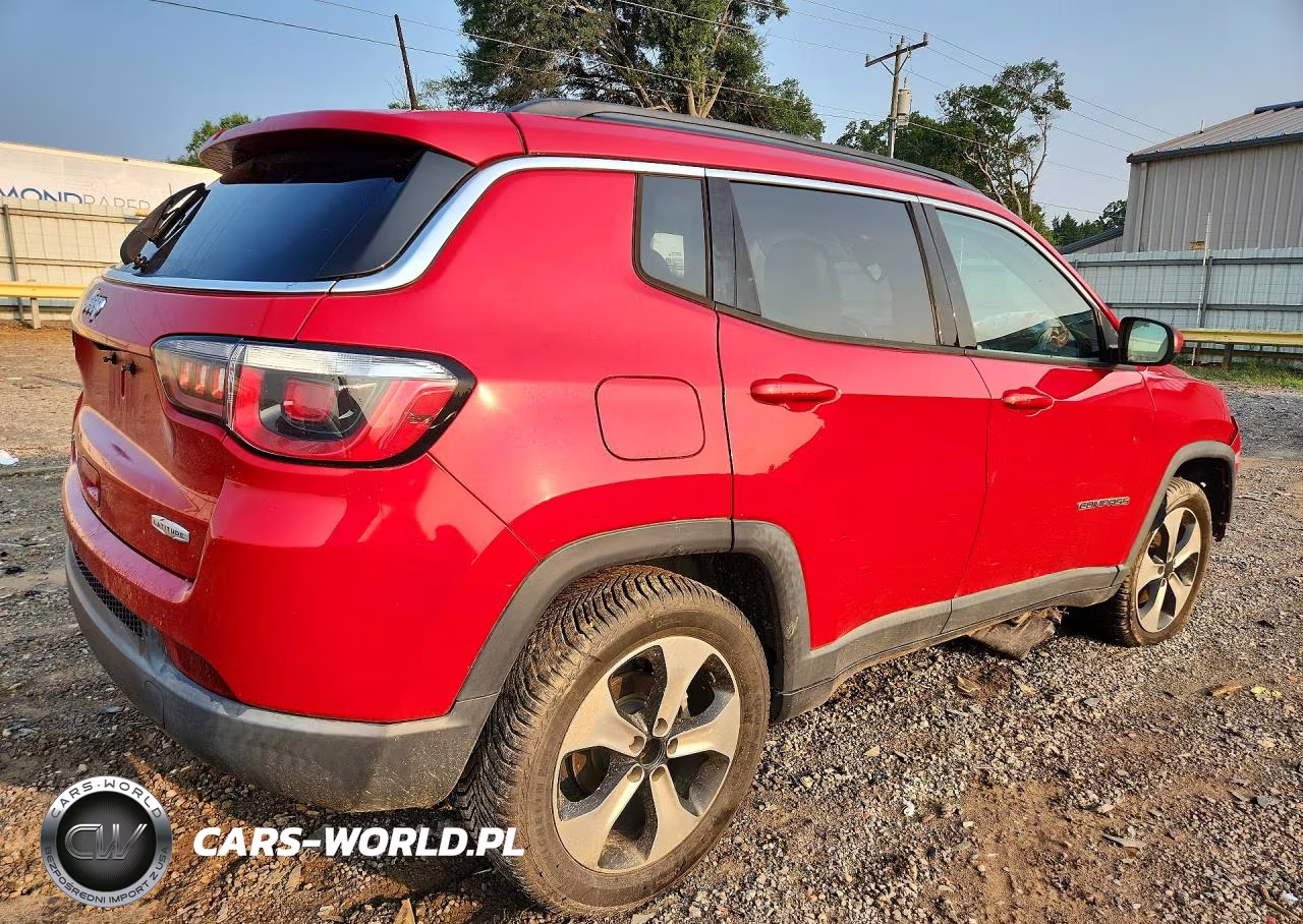 2017 Jeep Compass Latitude VIN:3C4NJDBB2HT656143 - 3