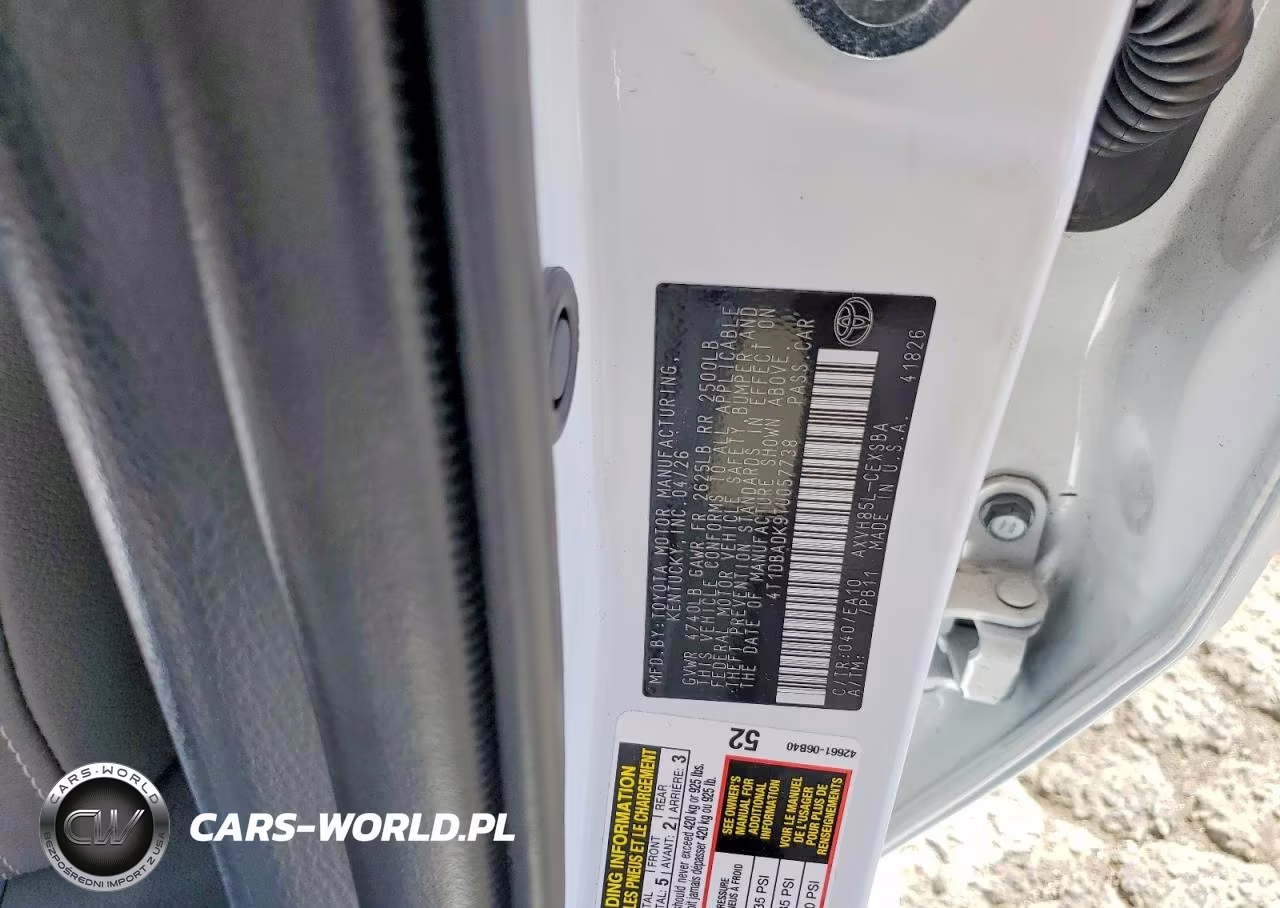 2026 Toyota Camry Se VIN:4T1DBADK9TU057738 - 12