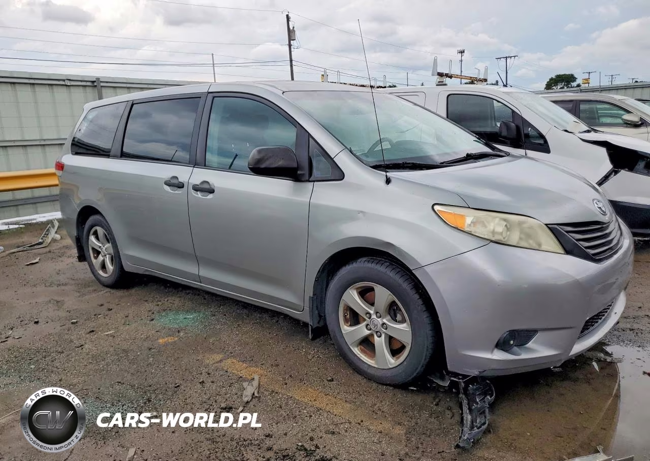 2013 Toyota Sienna L 7-Passenger VIN:5TDZK3DC0DS299757 - 4