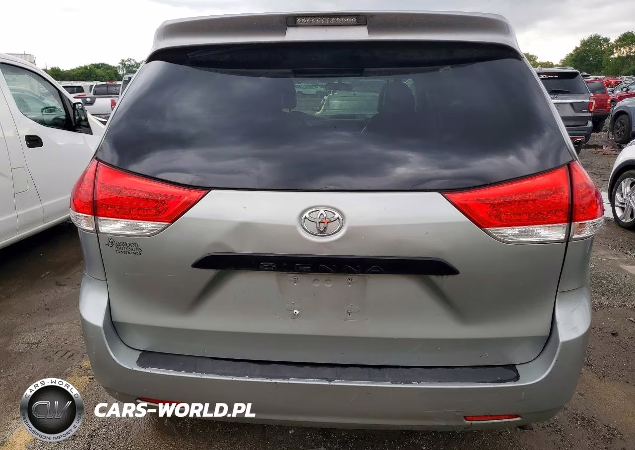 2013 Toyota Sienna L 7-Passenger VIN:5TDZK3DC0DS299757 - 6