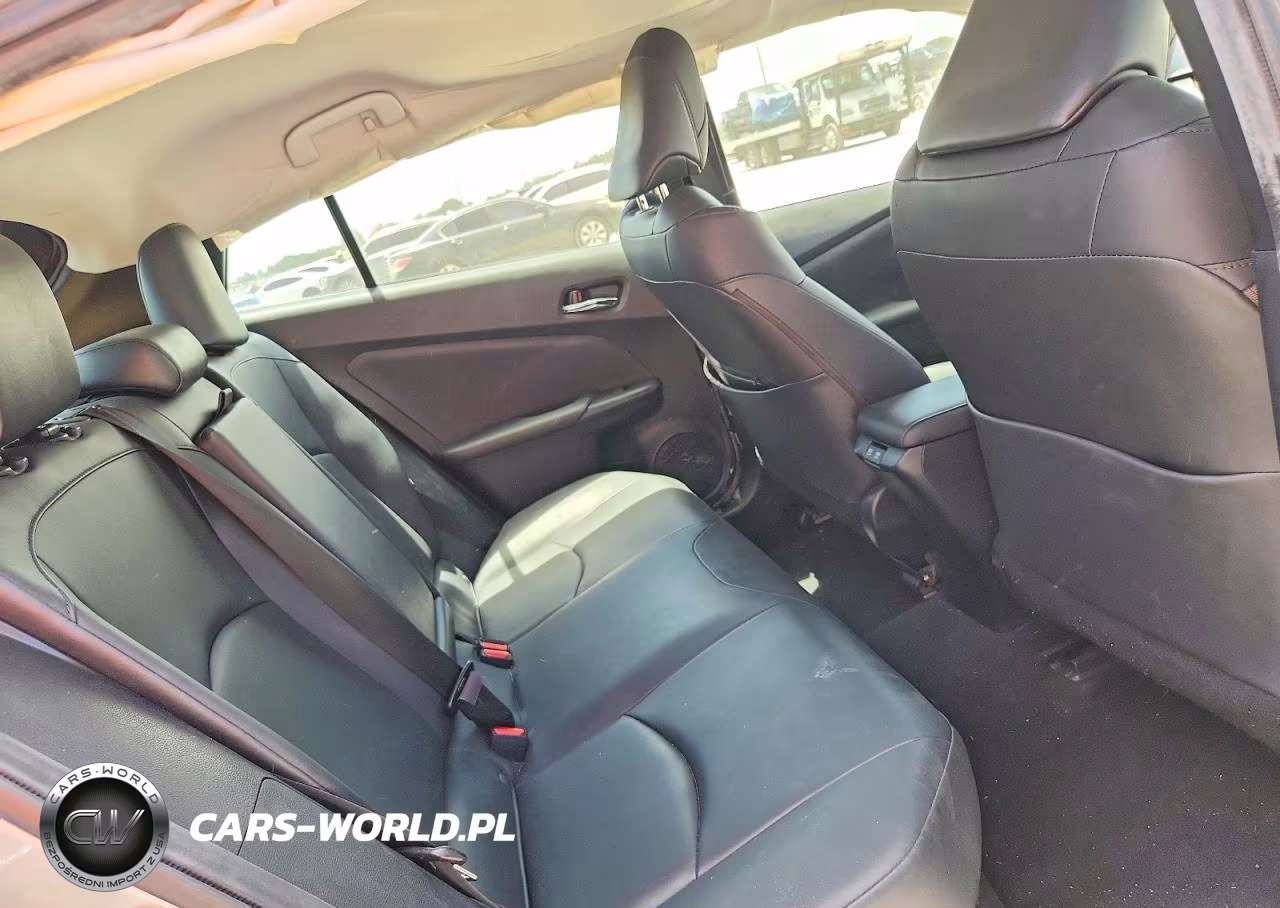 2022 Toyota Prius Xle VIN:JTDKAMFU9N3167082 - 10
