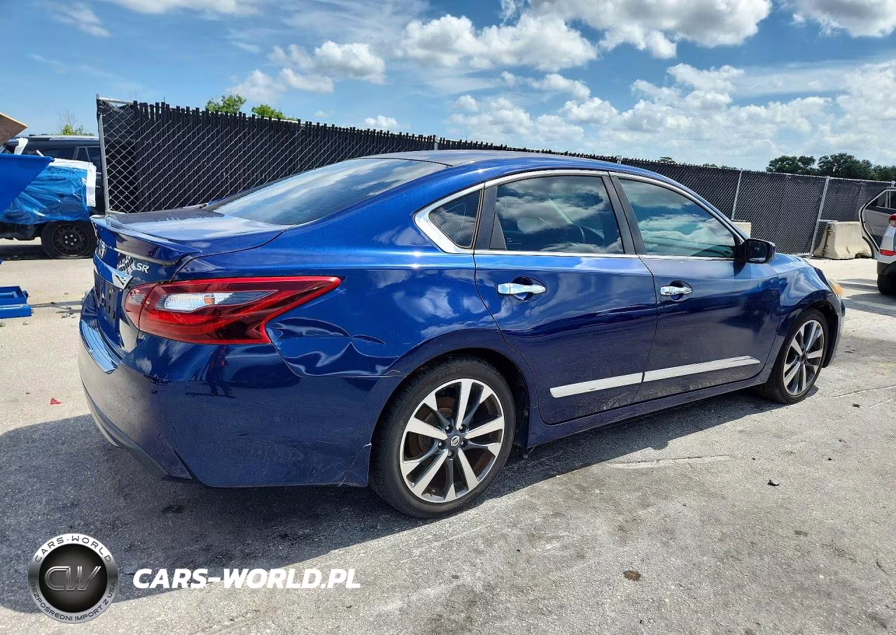 2017 Nissan Altima 2.5 Sr VIN:1N4AL3AP7HC116403 - 3