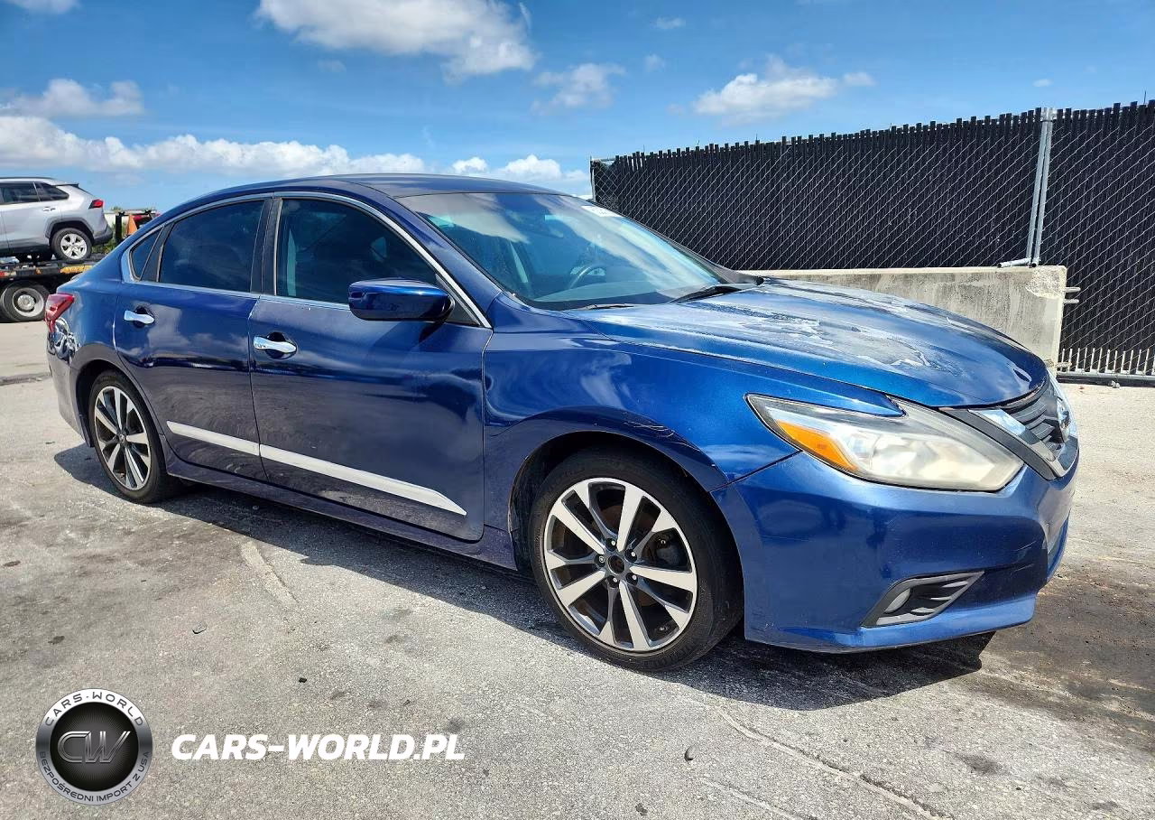 2017 Nissan Altima 2.5 Sr VIN:1N4AL3AP7HC116403 - 4