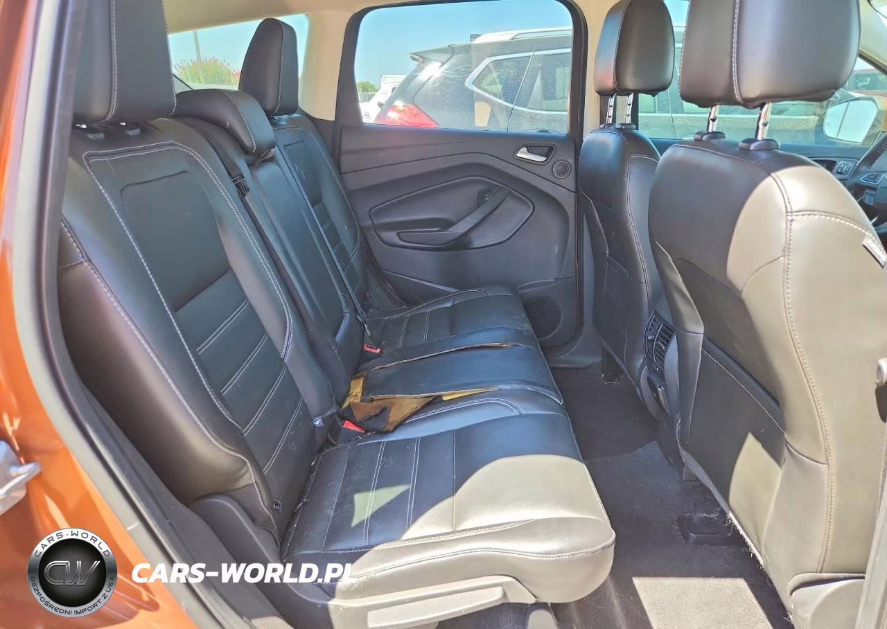 2017 Ford Escape Titanium VIN:1FMCU0J93HUB01676 - 10