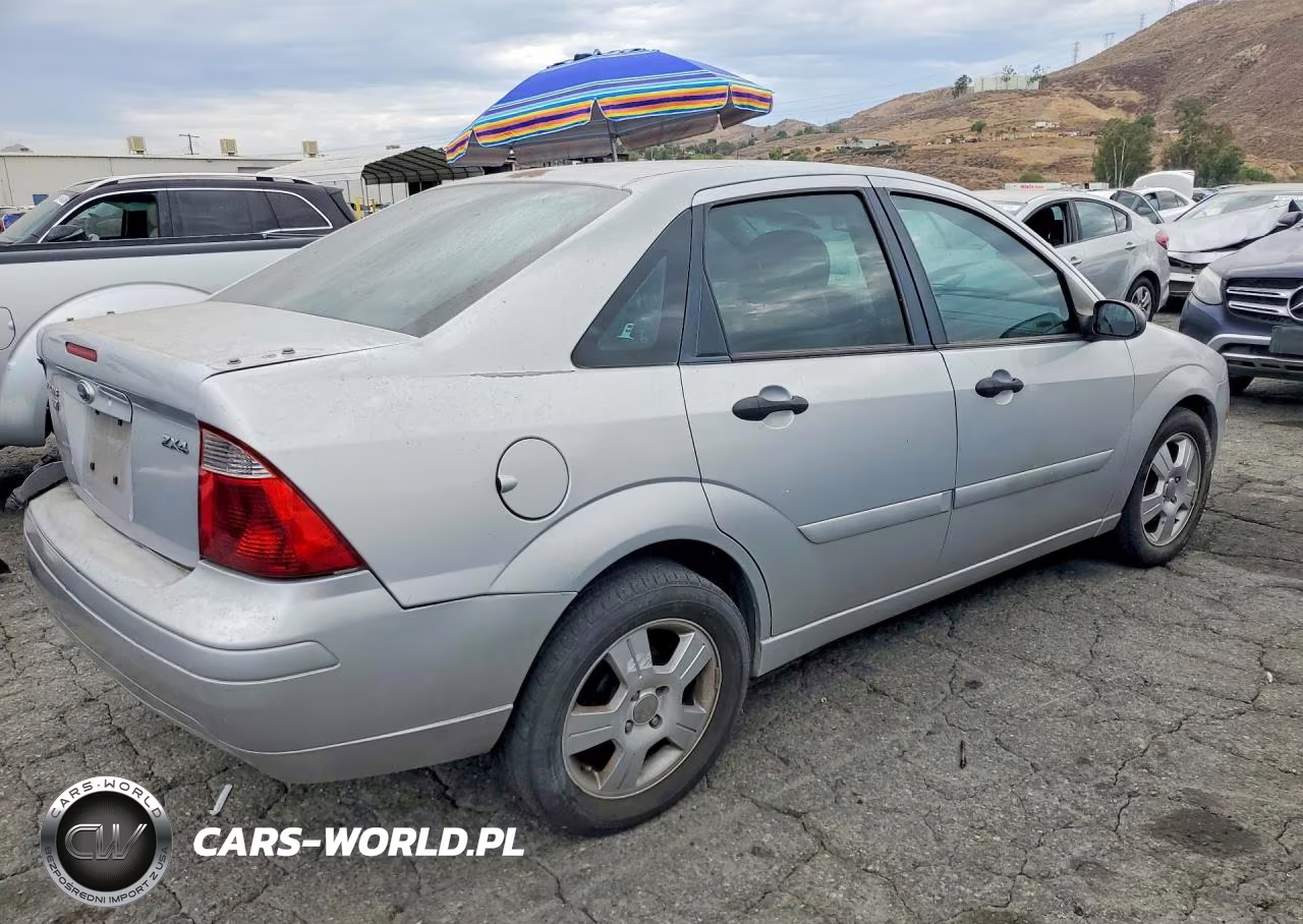 2006 Ford Focus Zx4 VIN:1FAFP34N86W137650 - 3