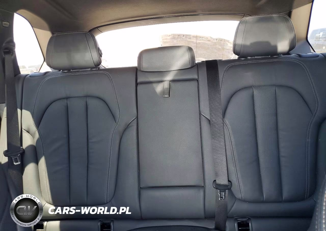 2019 BMW X5 xDrive50I VIN:5UXJU2C55KLN67655 - 10