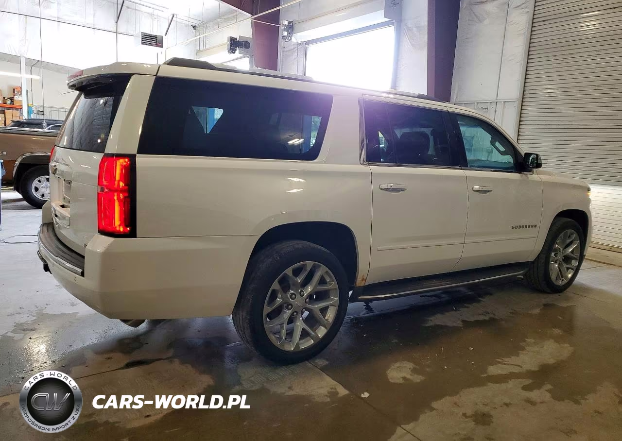 2017 Chevrolet Suburban K1500 Premier VIN:1GNSKJKC9HR204004 - 3