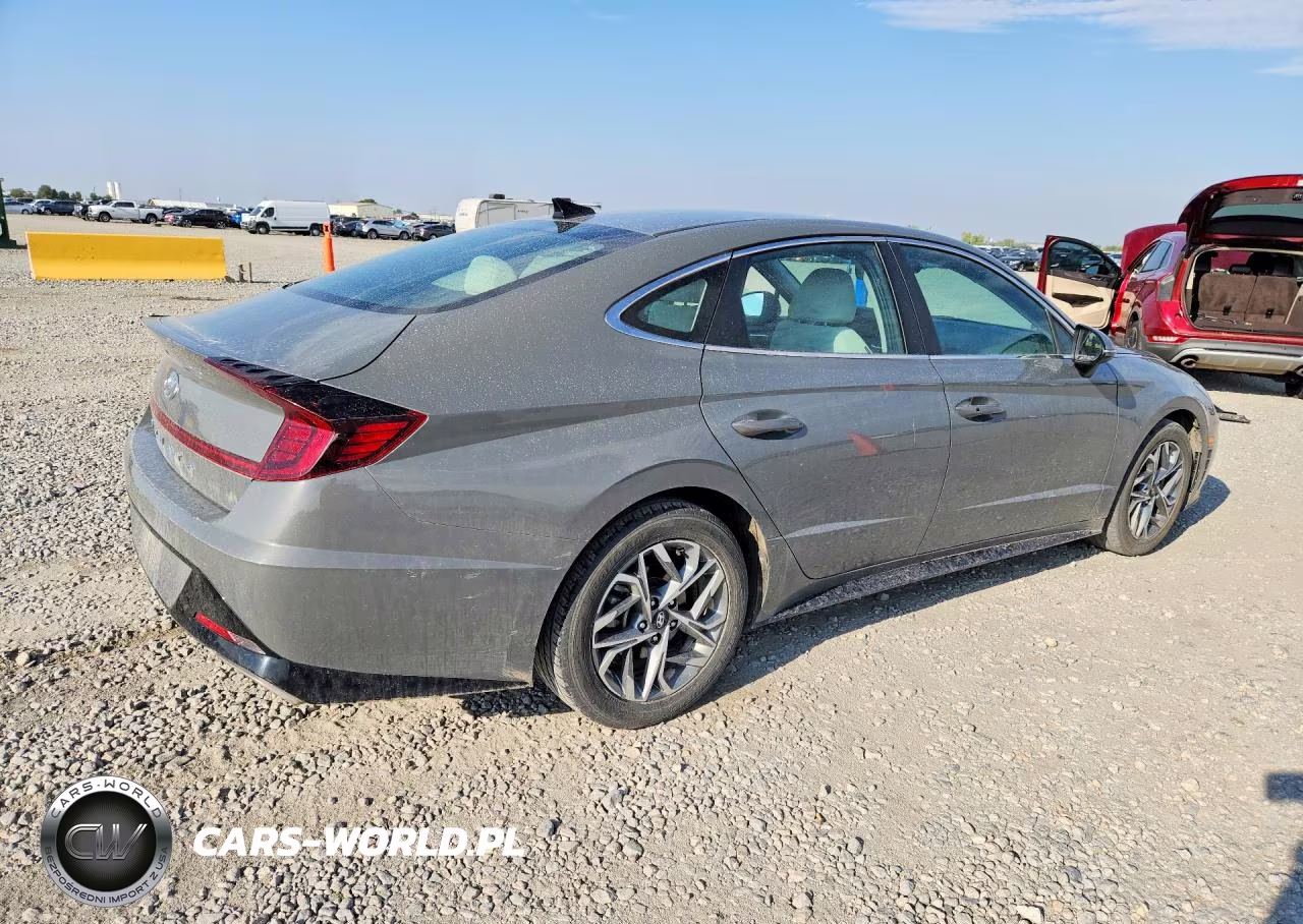 2023 Hyundai Sonata Sel VIN:KMHL64JA4PA261884 - 3