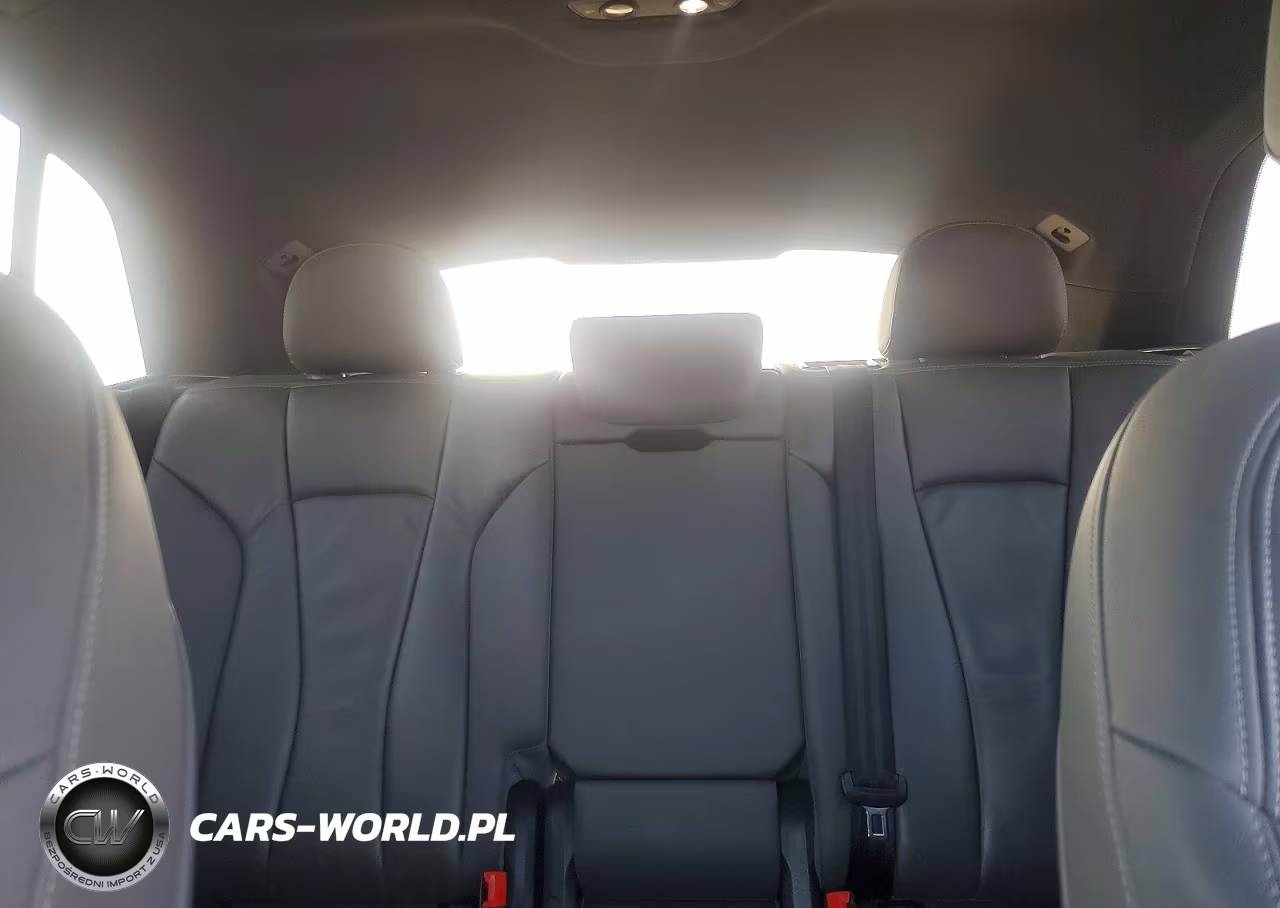 2019 Audi Q8 Premium VIN:WA1AVAF16KD010887 - 10