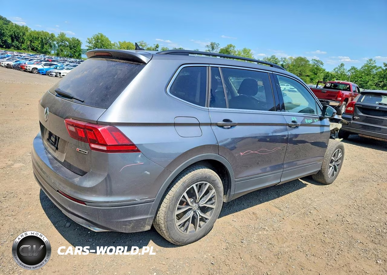 2019 Volkswagen Tiguan Se VIN:3VV2B7AX1KM172286 - 3