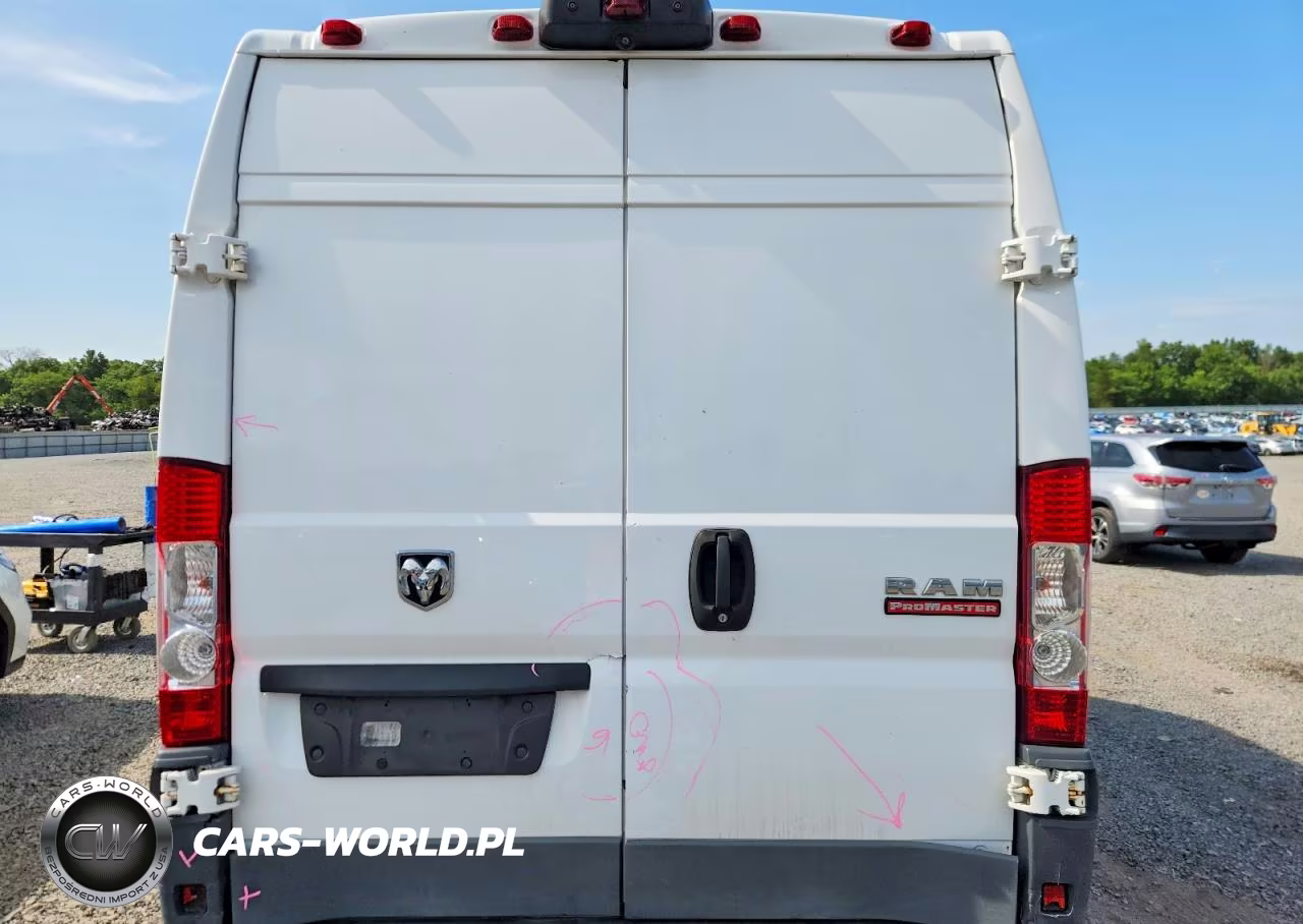 2018 Ram Promaster 2500 Delivery Van VIN:3C6TRVCG9JE156434 - 10