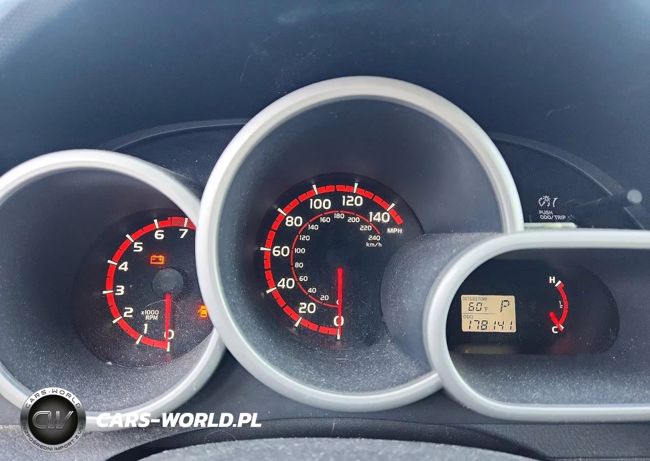 2009 Pontiac Vibe VIN:5Y2SM67079Z424810 - 9