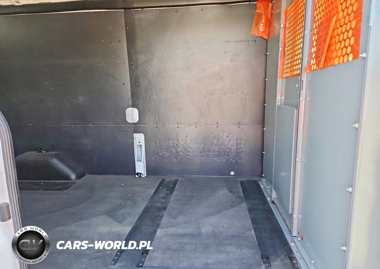 2020 Ford Transit T-250 VIN:1FTBR1C8XLKB77752 - 10