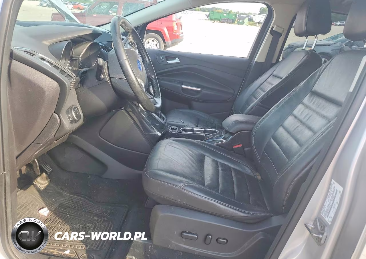 2016 Ford Escape Titanium VIN:1FMCU9J90GUC26766 - 7