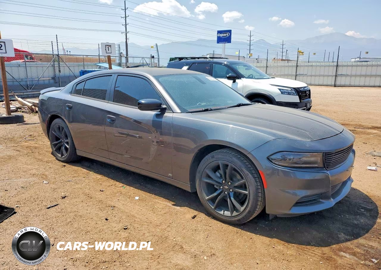 2018 Dodge Charger Sxt VIN:2C3CDXBG6JH281081 - 4