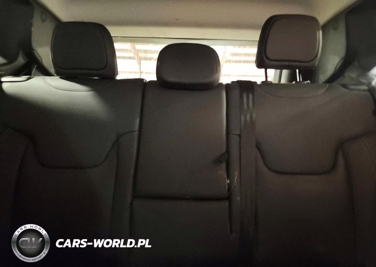 2021 Jeep Renegade Limited VIN:ZACNJDD17MPM29095 - 10