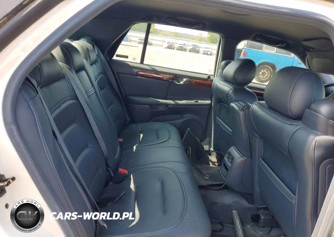 2001 Cadillac Deville VIN:1G6KD54Y51U250194 - 10