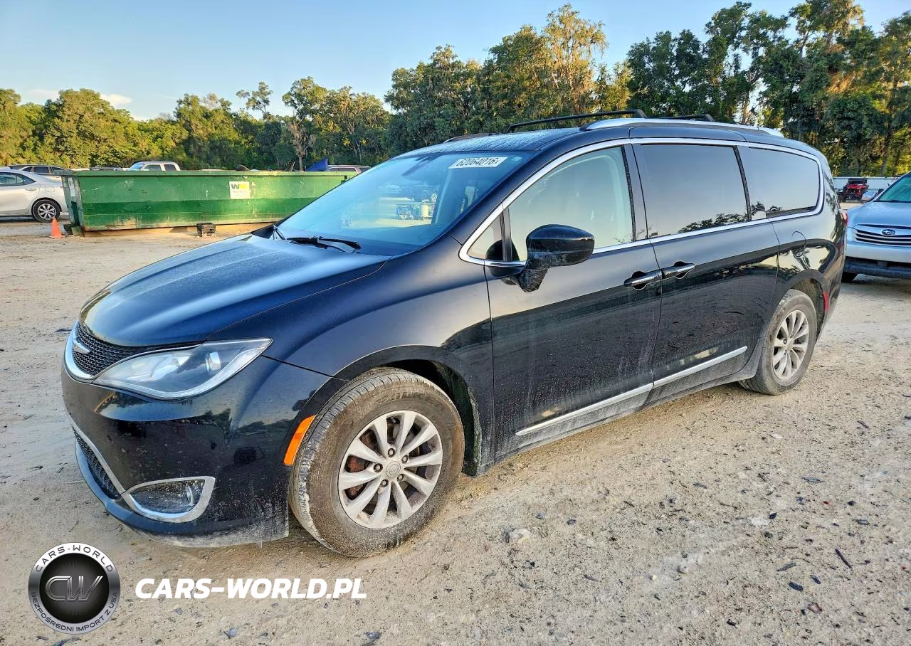 2019 Chrysler Pacifica Touring L – zdjęcie 1 z 13