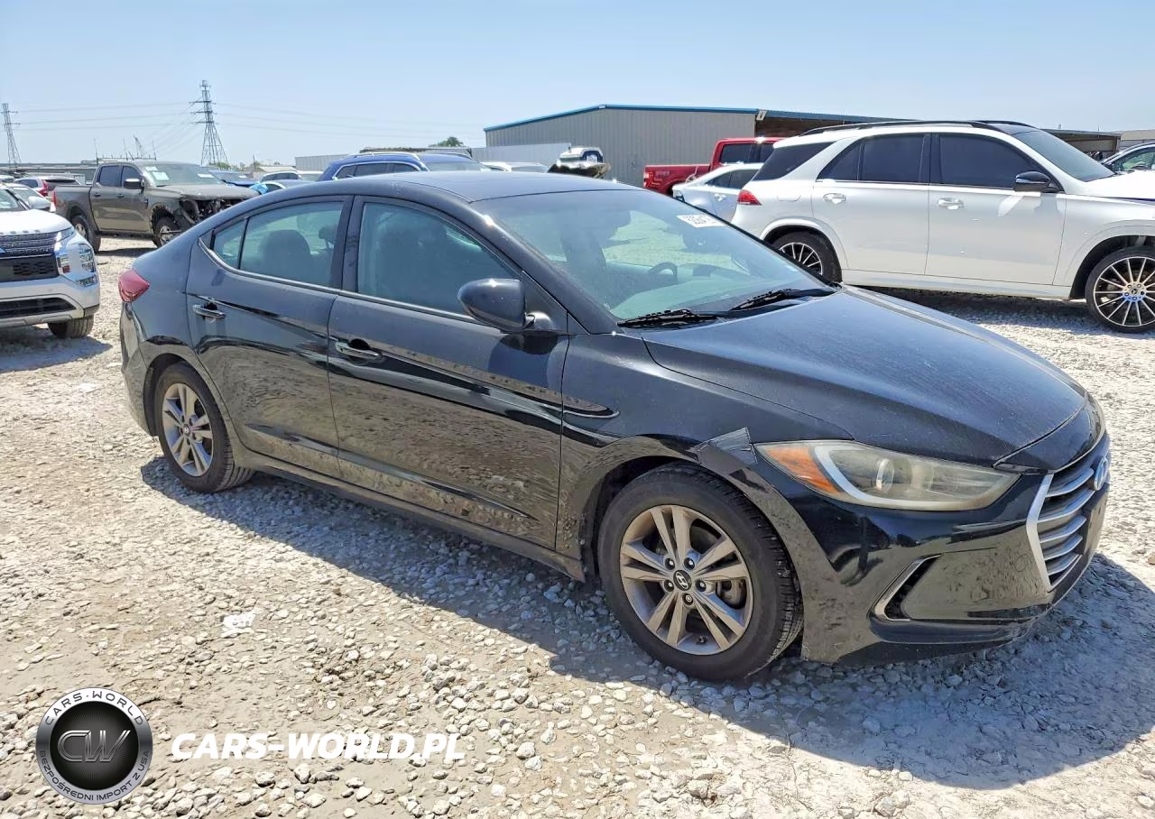 2018 Hyundai Elantra Value Edition VIN:KMHD84LF3JU586197 - 4