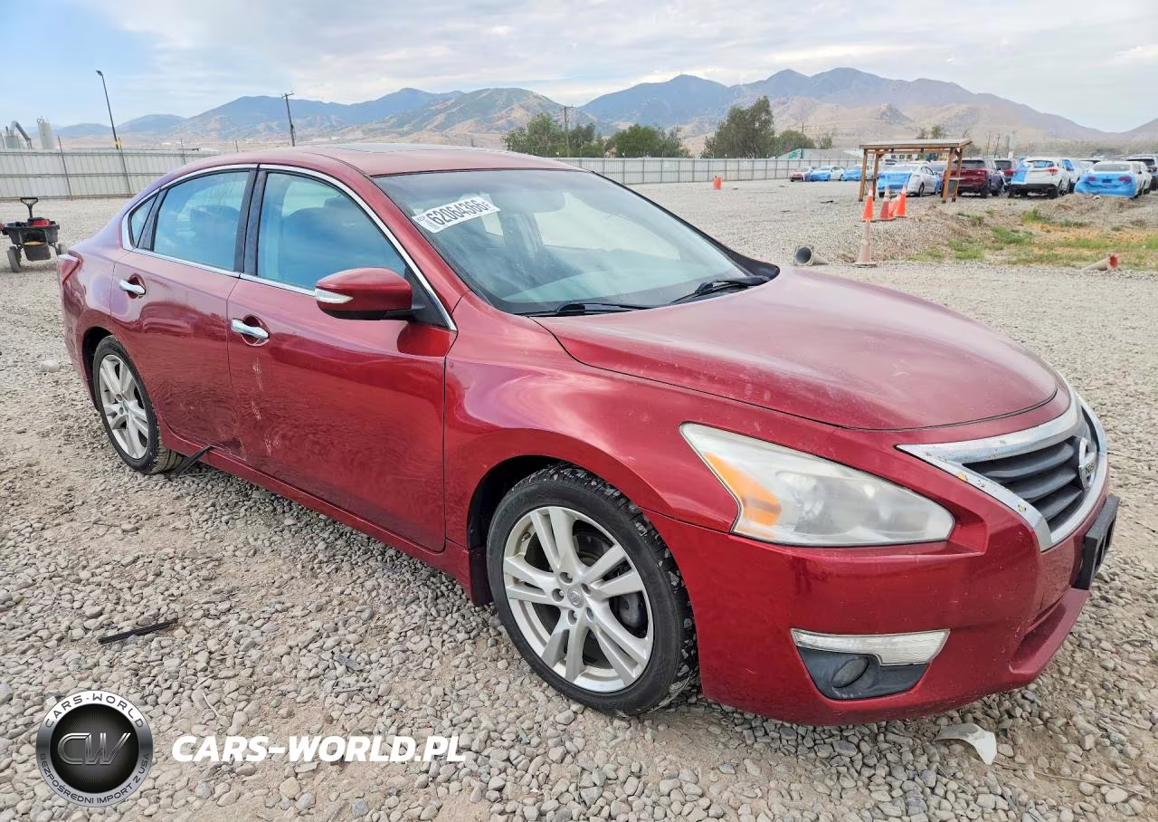 2013 Nissan Altima 3.5 S VIN:1N4BL3AP9DN425549 - 4