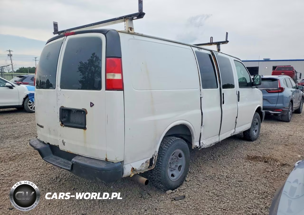 2008 Chevrolet Express G2500 VIN:1GCGG25C681147874 - 3