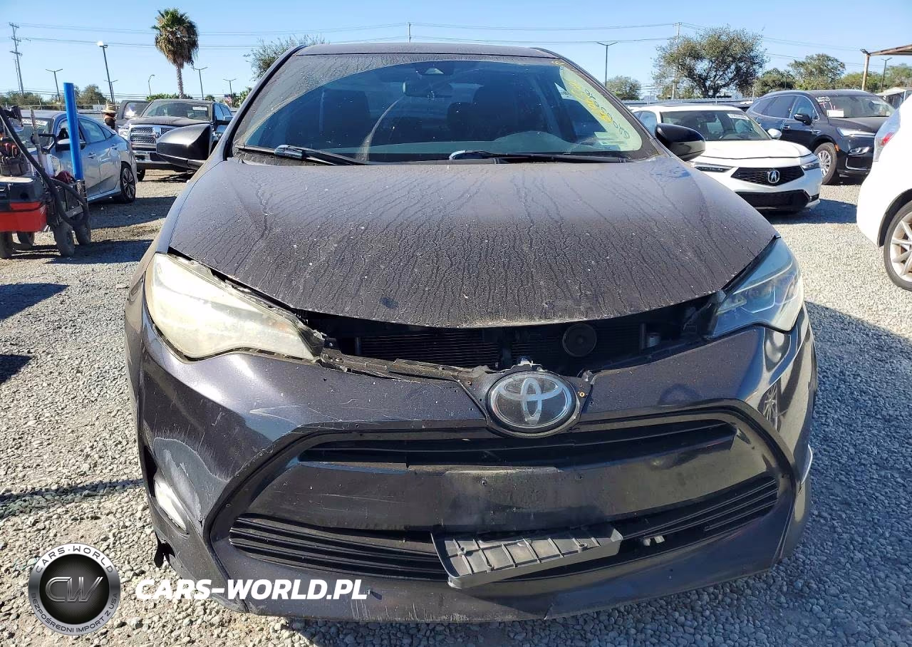2017 Toyota Corolla Xle VIN:5YFBURHE2HP571931 - 5
