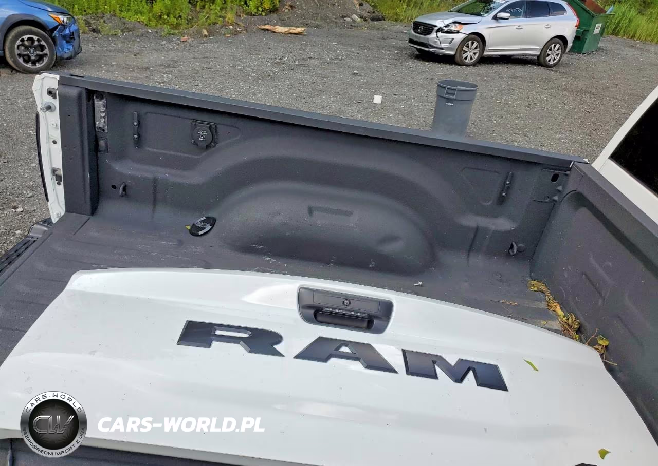 2025 Ram 2500 Tradesman VIN:3C6UR5CJ2SG507707 - 12