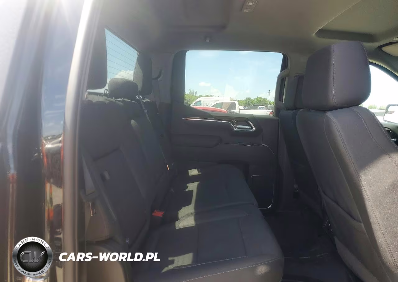2026 GMC Sierra C1500 Elevation VIN:3GTPHCEK9TG194319 - 10