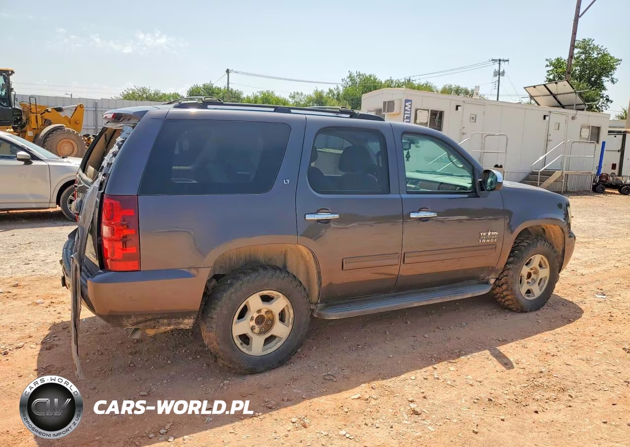 2010 Chevrolet Tahoe C1500 Lt VIN:1GNUCBE06AR182112 - 3