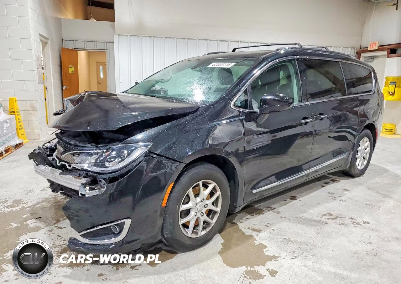 2020 Chrysler Pacifica Touring L