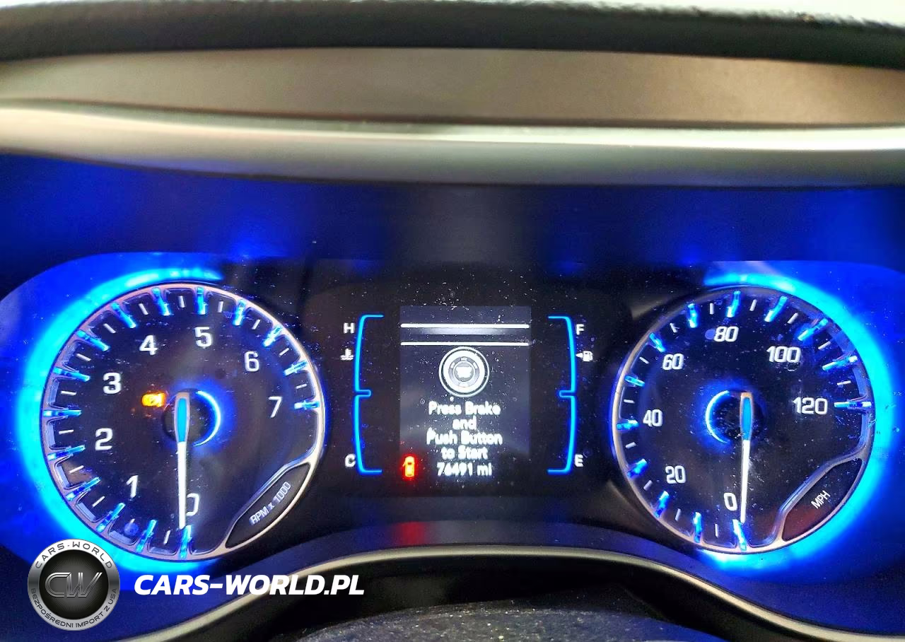 2020 Chrysler Pacifica Touring L VIN:2C4RC1BG4LR106508 - 9