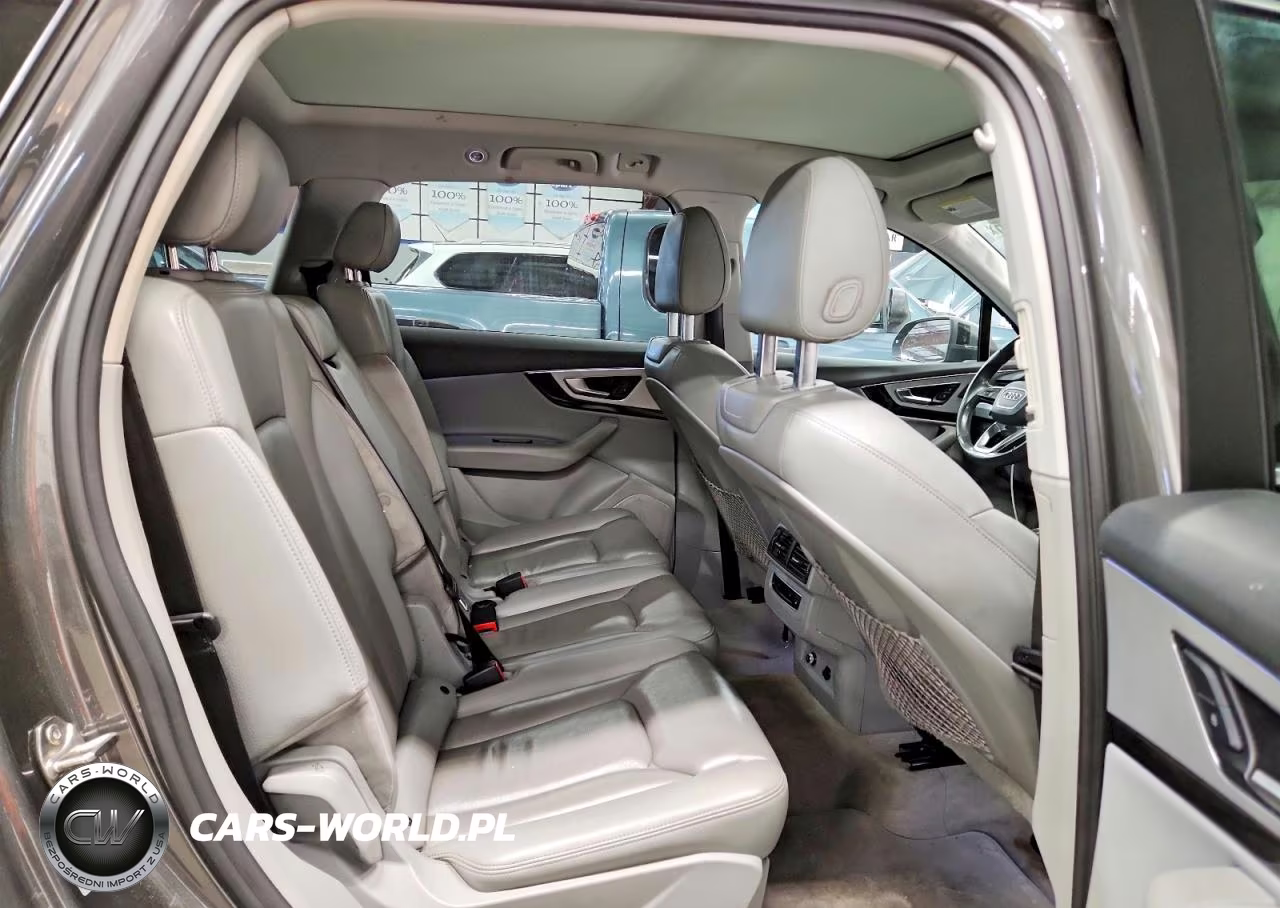 2019 Audi Q7 Premium Plus VIN:WA1LHAF70KD019833 - 11
