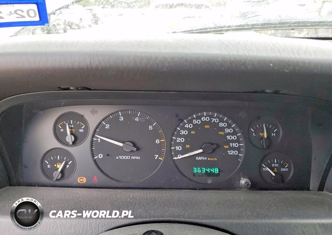 2004 Jeep Grand Cherokee Laredo VIN:1J4GX48S64C230261 - 9