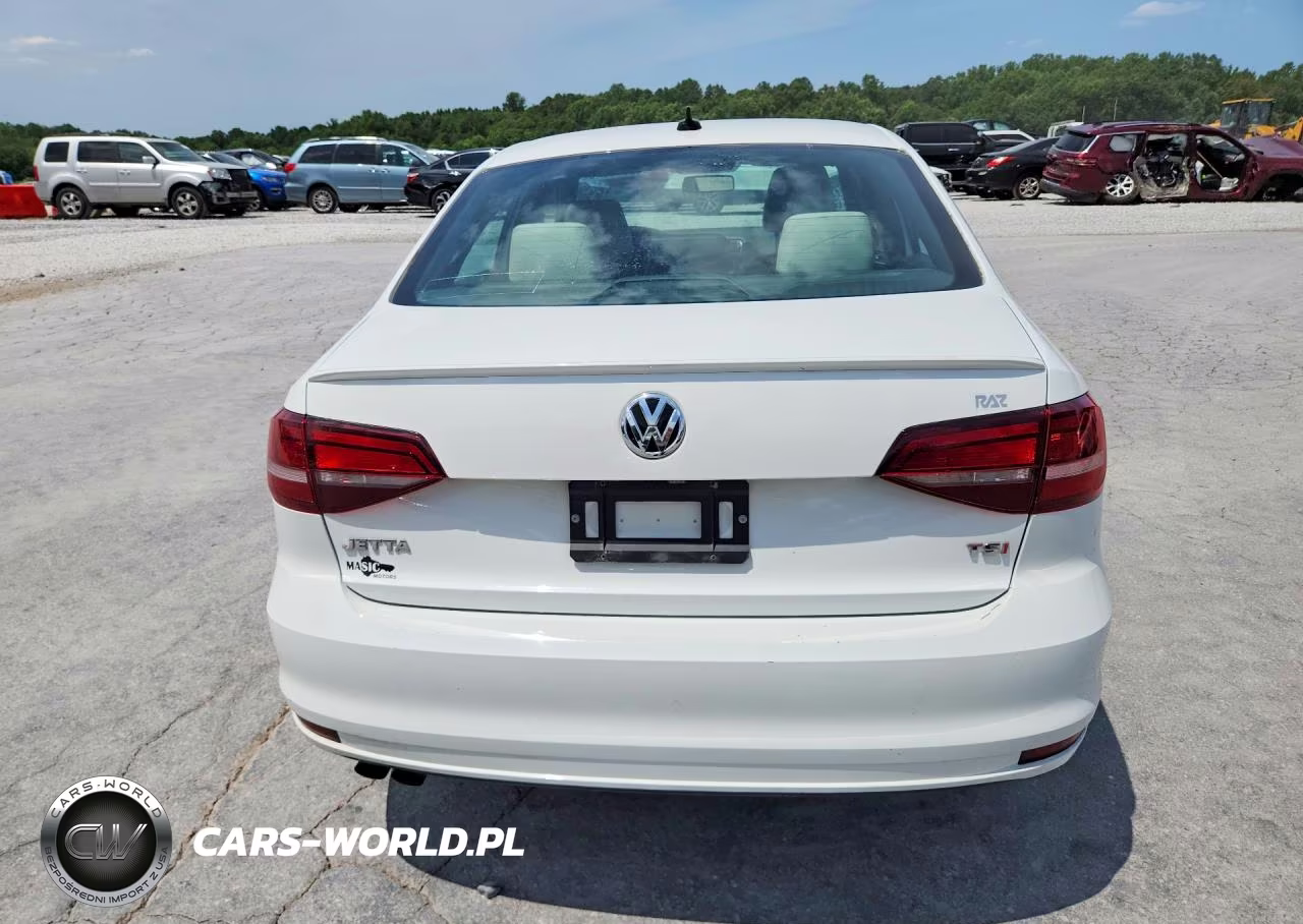 2016 Volkswagen Jetta Sport VIN:3VWD17AJ8GM268104 - 6