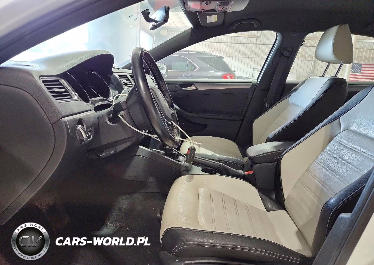 2016 Volkswagen Jetta Sport VIN:3VWD17AJ8GM268104 - 7