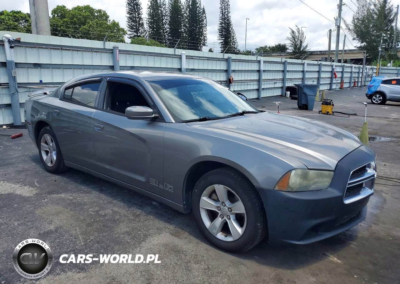 2011 Dodge Charger VIN:2B3CL3CG3BH607444 - 4