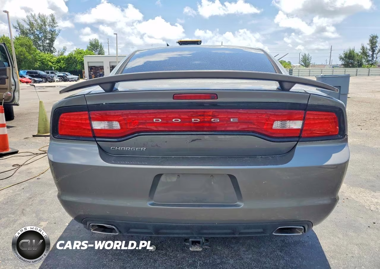 2011 Dodge Charger VIN:2B3CL3CG3BH607444 - 6
