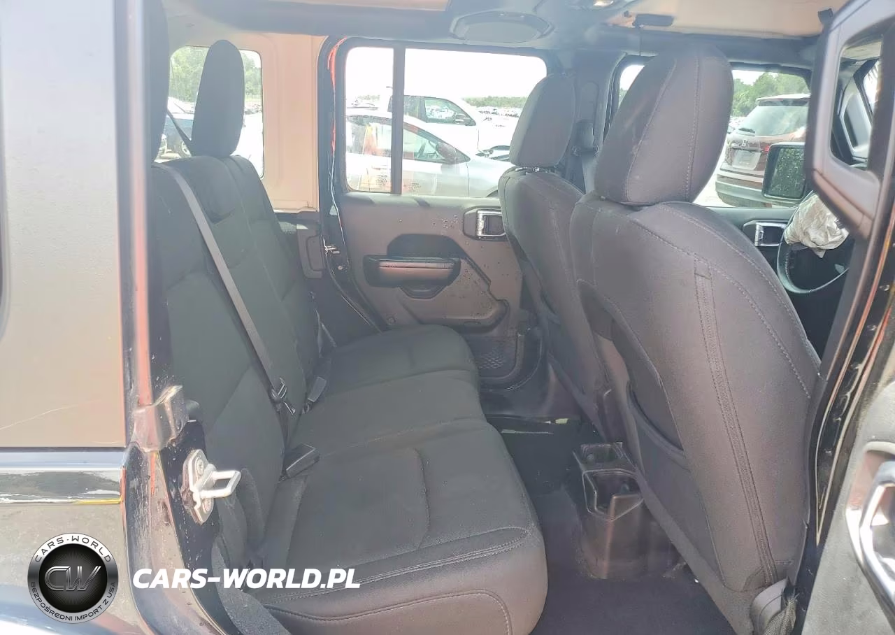 2018 Jeep Wrangler Unlimited Sport VIN:1C4HJXDG2JW318295 - 11