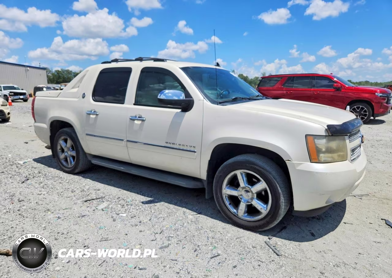 2013 Chevrolet Avalanche Ltz VIN:3GNTKGE77DG339661 - 4