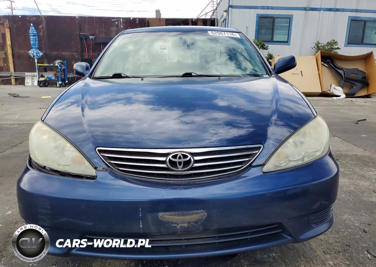 2005 Toyota Camry Le VIN:4T1BE32K95U406591 - 5