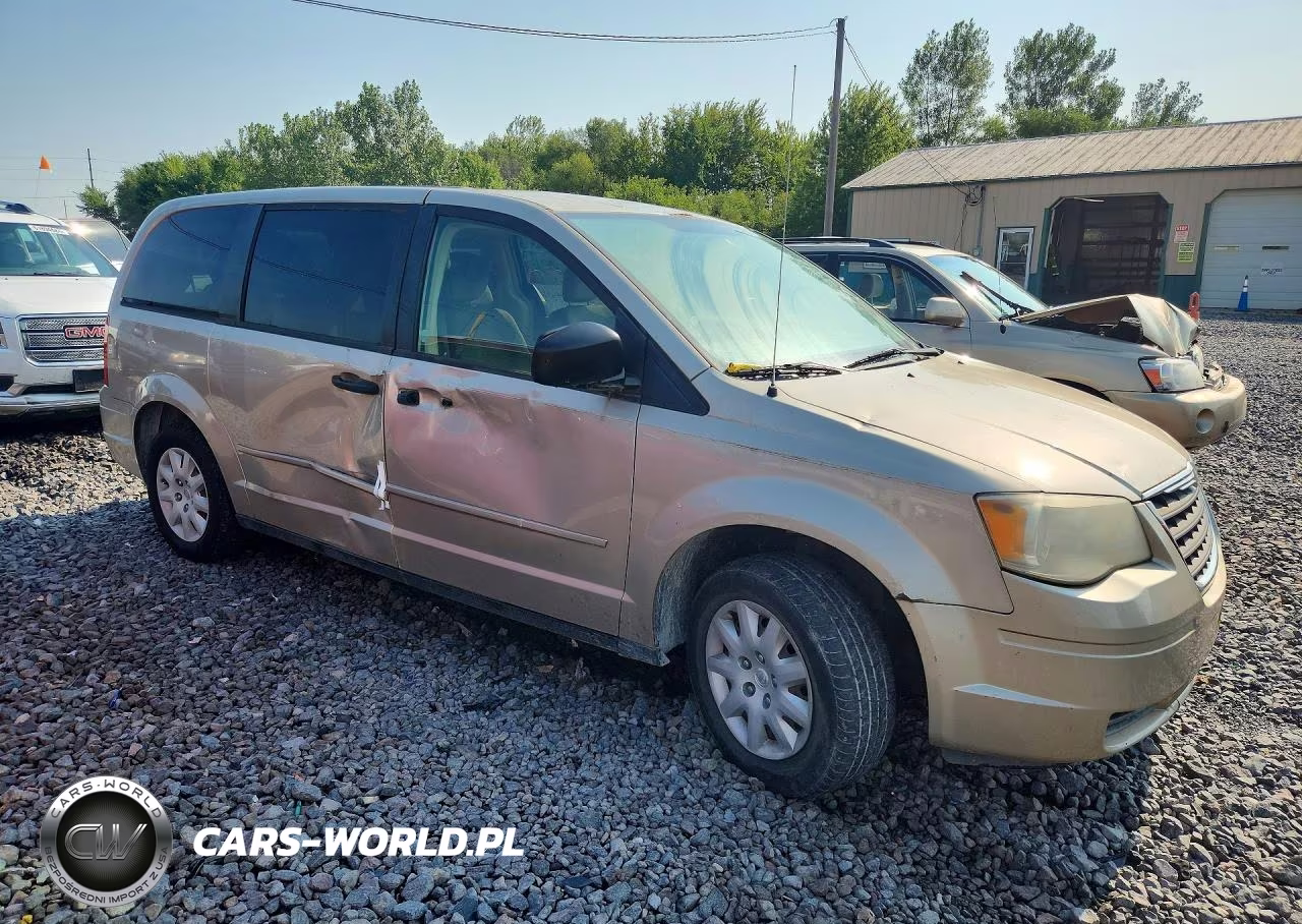 2008 Chrysler Town & Country Lx VIN:2A8HR44HX8R743386 - 4