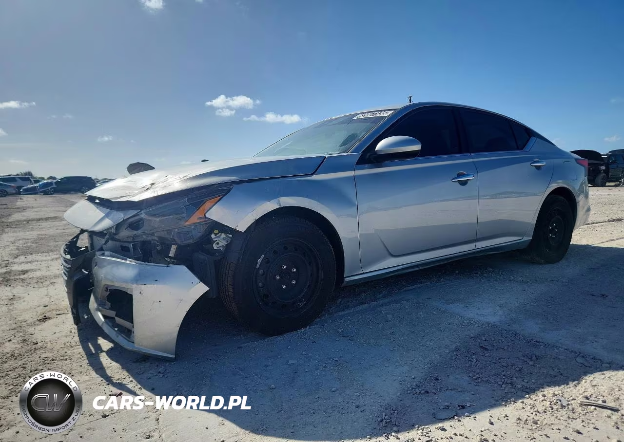 2023 Nissan Altima S
