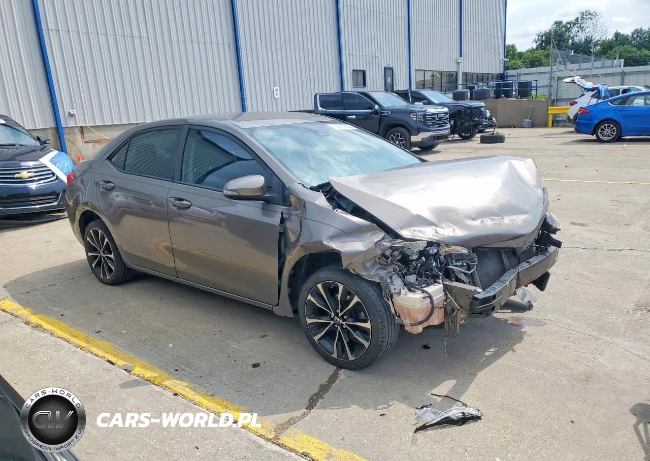 2018 Toyota Corolla Se VIN:5YFBURHEXJP780114 - 4