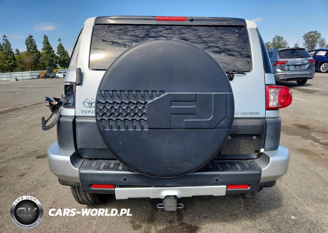 2007 Toyota Fj Cruiser Base VIN:JTEZU11F370016817 - 6