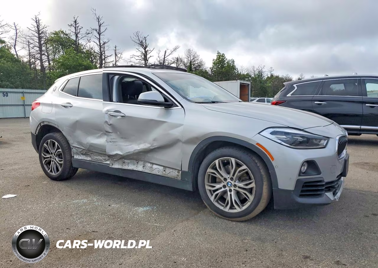 2018 BMW X2 xDrive28I VIN:WBXYJ5C36JEF82490 - 4