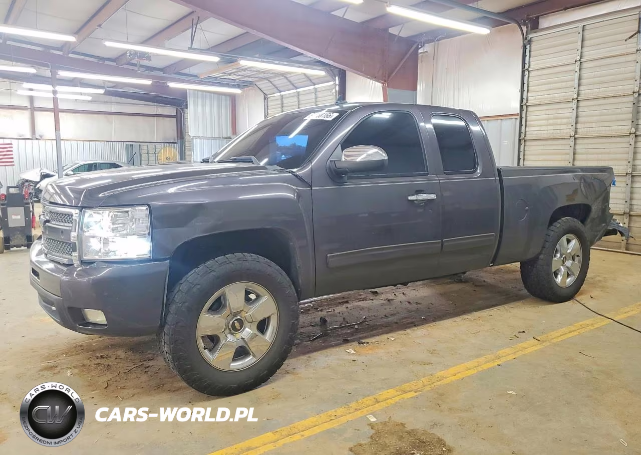 2010 Chevrolet Silverado C1500 Ltz – zdjęcie 1 z 12