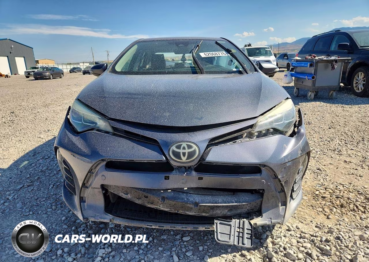 2018 Toyota Corolla Xse VIN:5YFBURHE5JP770672 - 5